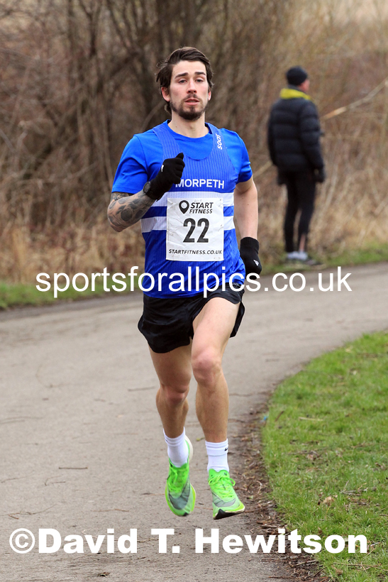 Senior men and veteran men over-40s NECAA Road Relay Champs., Hetton Lyons Park, Hetton le Hole, County Durham. Photo: David T. Hewitson/Sports for All Pics